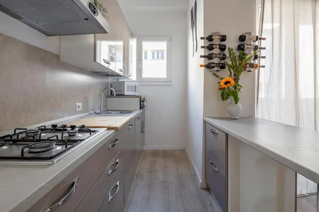 Cozy Apartment 1 Min From New Mm4 Argonne Milano 0*,  İtalya